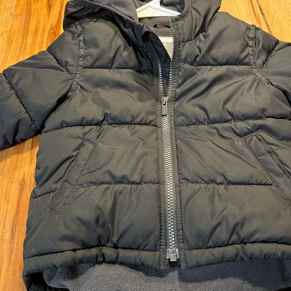 Old Navy Kids Black Puffer Jacket - Picture 3 of 5